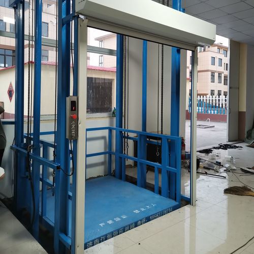 導(dǎo)軌式升降機